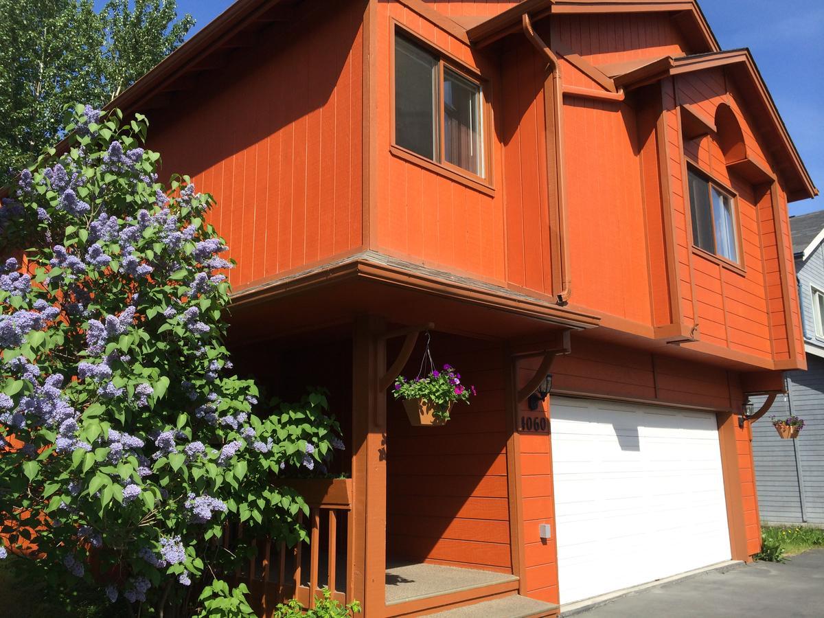 Reflection Lake Bed And Breakfast Anchorage Bagian luar foto