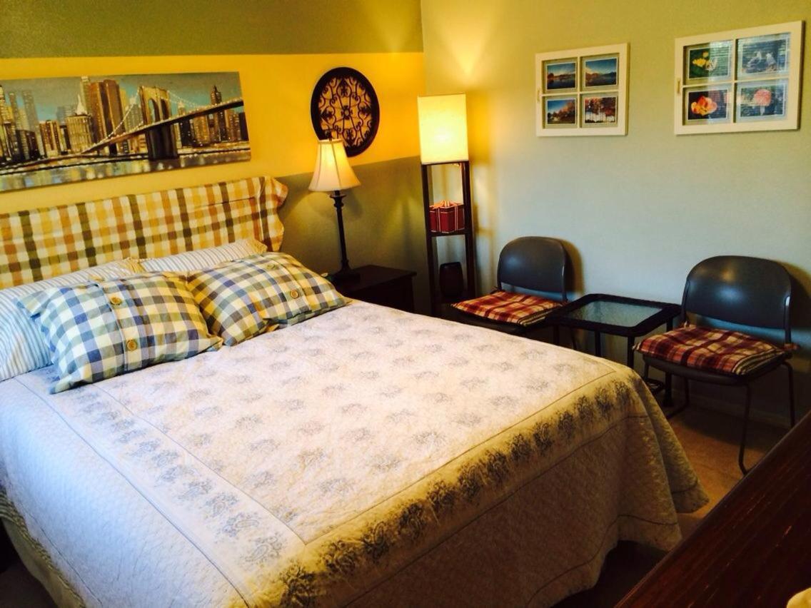 Reflection Lake Bed And Breakfast Anchorage Bagian luar foto